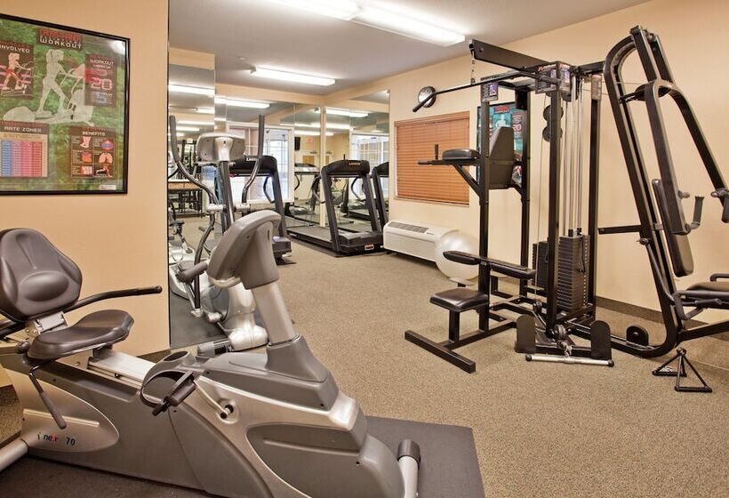 فندق Candlewood Suites Junction City   Ft. Riley, An Ihg