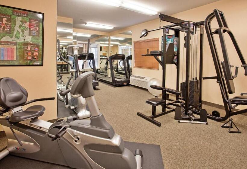 فندق Candlewood Suites Junction City   Ft. Riley, An Ihg