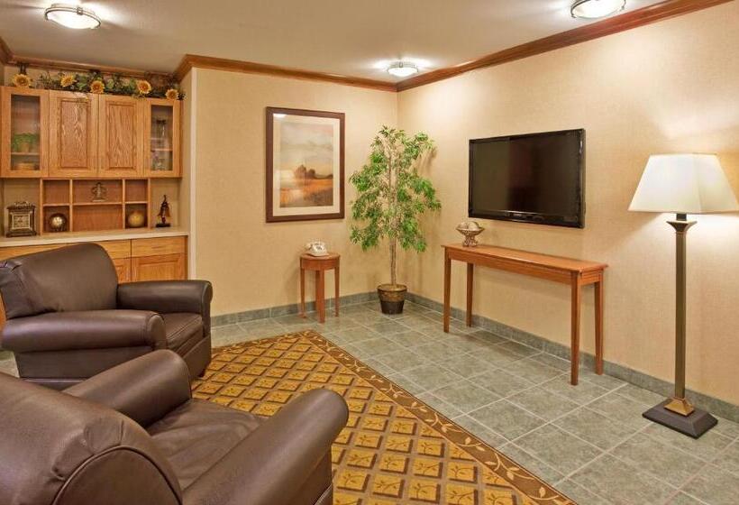 فندق Candlewood Suites Junction City   Ft. Riley, An Ihg