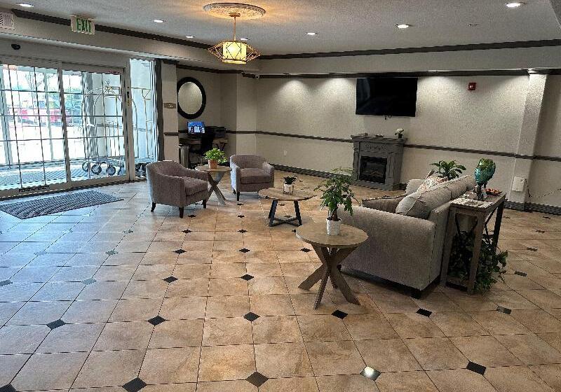 בית מלון כפרי Candlewood Suites La Porte, An Ihg