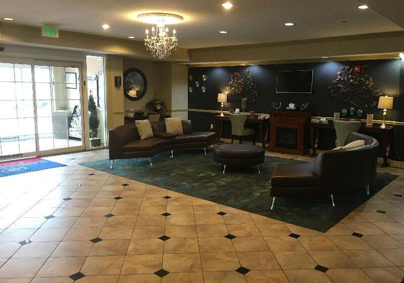 فندق Candlewood Suites La Porte, An Ihg