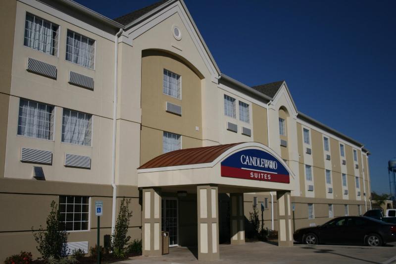 בית מלון כפרי Candlewood Suites Lake Charles Sulphur, An Ihg