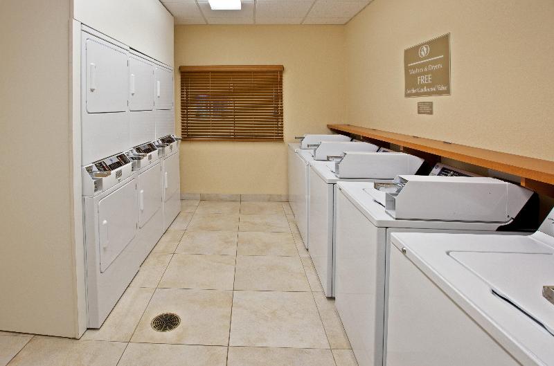 בית מלון כפרי Candlewood Suites Louisville North, An Ihg