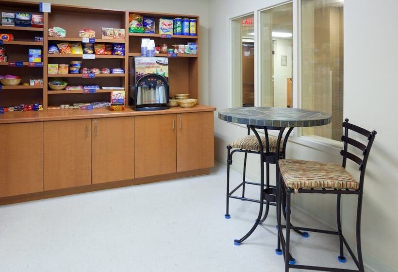 فندق Candlewood Suites Milwaukee Brown Deer By Ihg