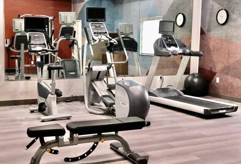 ホテル Candlewood Suites Mount Pleasant, An Ihg