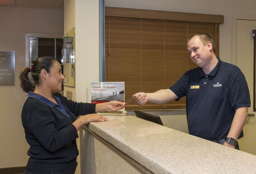 فندق Candlewood Suites Oak Harbor, An Ihg