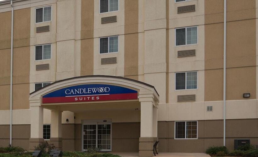 בית מלון כפרי Candlewood Suites Pearl, An Ihg