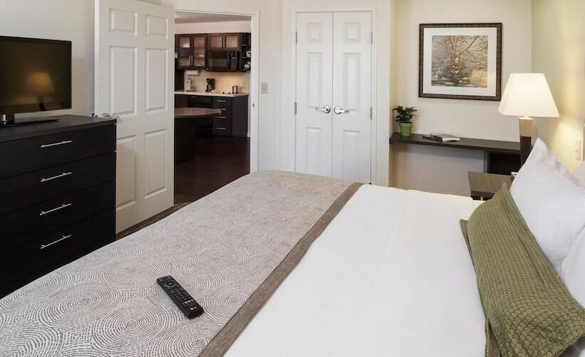 בית מלון כפרי Candlewood Suites Pearl, An Ihg