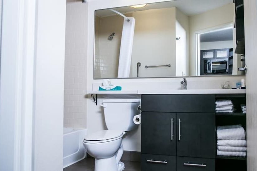 בית מלון כפרי Candlewood Suites Pearl, An Ihg