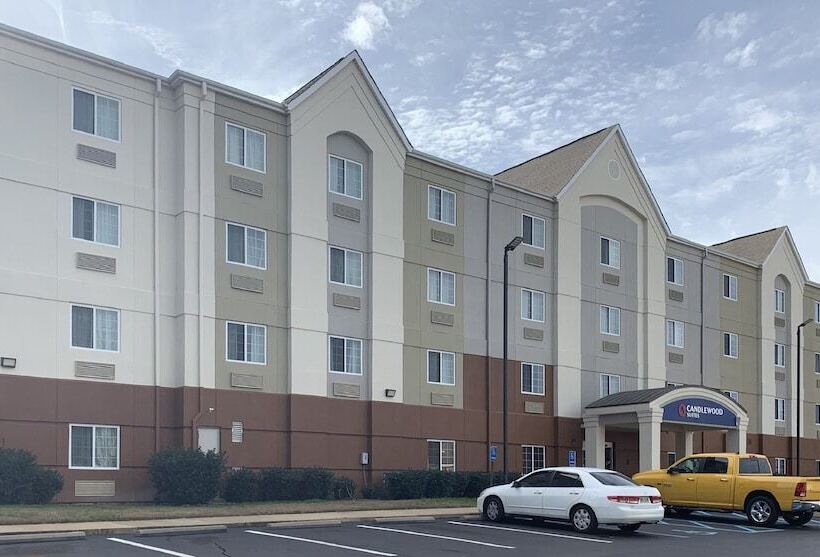 فندق Candlewood Suites Pearl, An Ihg