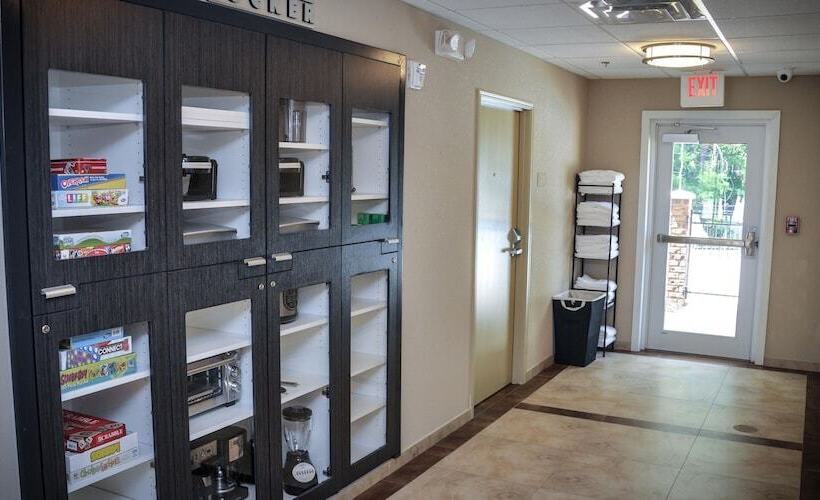 فندق Candlewood Suites Pearl, An Ihg