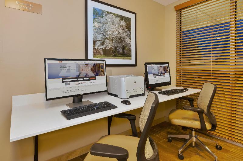 בית מלון כפרי Candlewood Suites Rocky Mount, An Ihg