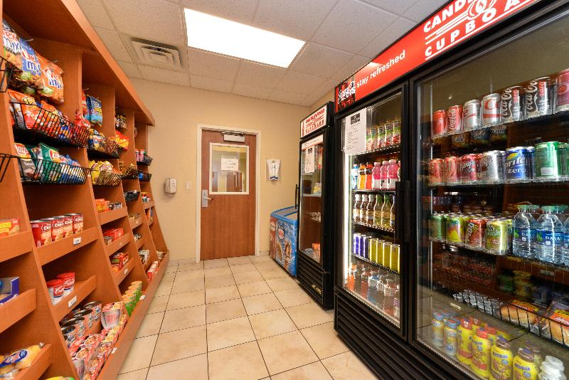 호텔 Candlewood Suites Terre Haute, An Ihg