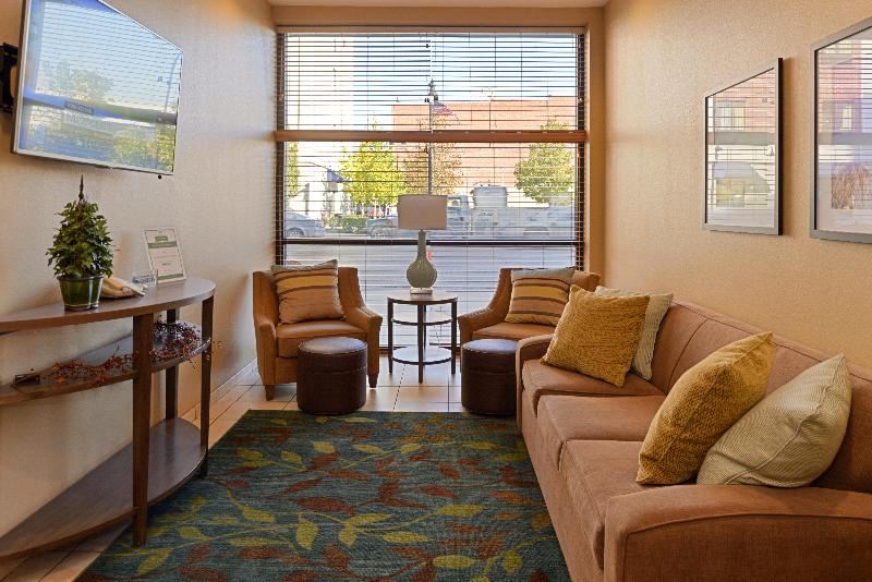 호텔 Candlewood Suites Terre Haute, An Ihg