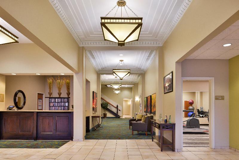 호텔 Candlewood Suites Terre Haute, An Ihg