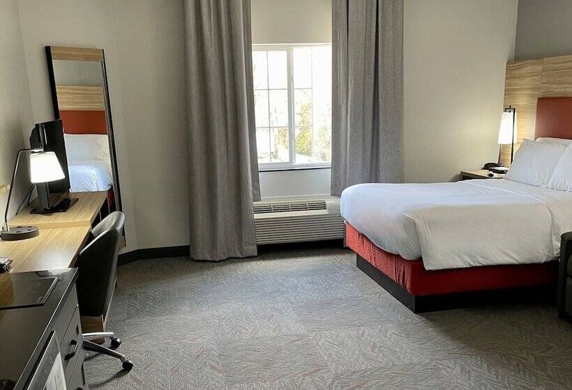 هتل Candlewood Suites Tuscaloosa, An Ihg