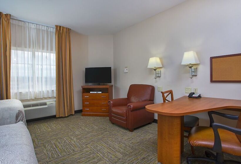 هتل Candlewood Suites Tuscaloosa, An Ihg