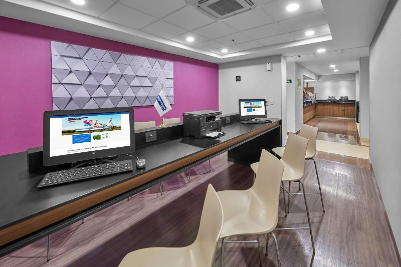 ホテル City Express By Marriott Torreon