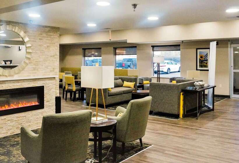 Отель Comfort Inn & Suites Conway