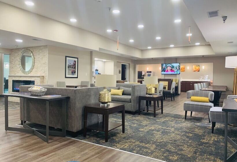 Отель Comfort Inn & Suites Conway