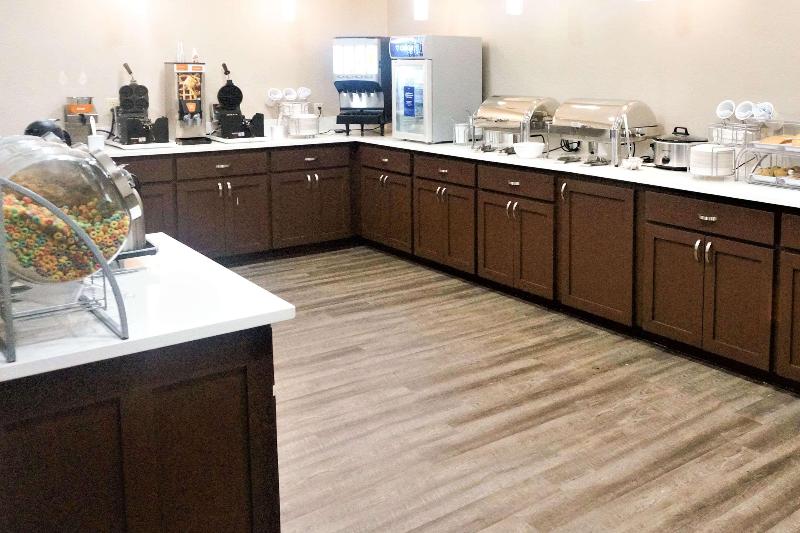 Отель Comfort Inn & Suites Conway