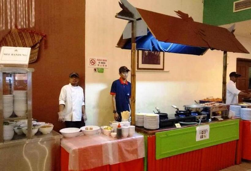 ホテル Coral Bay Resort