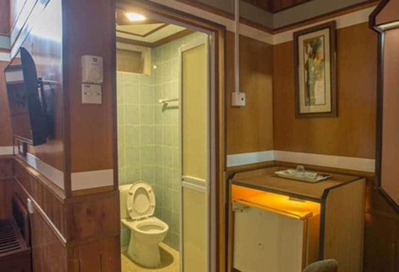 Отель Coral View Island Resort