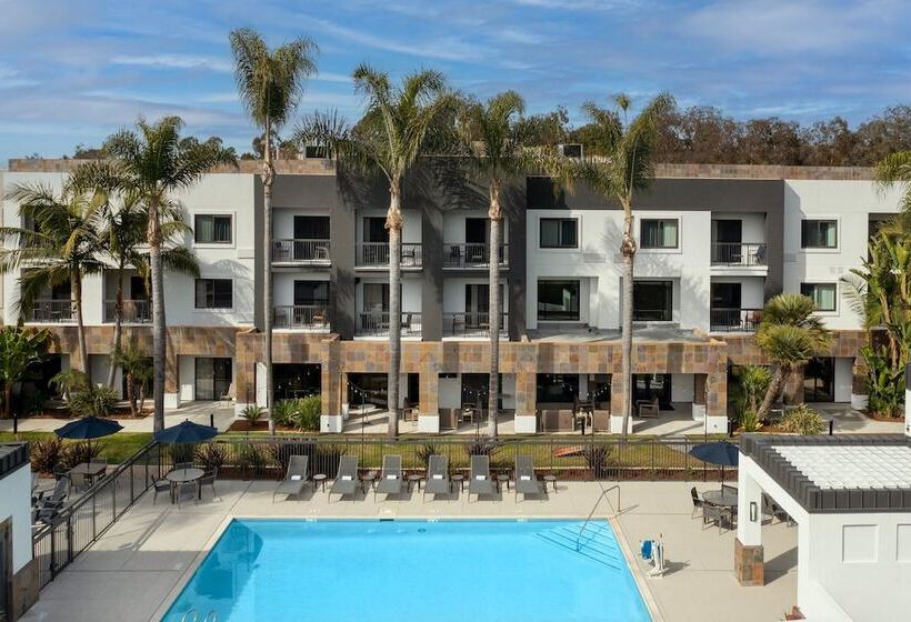 فندق Courtyard By Marriott San Diego Carlsbad