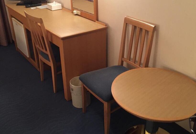 هتل Crown Hills Kofu