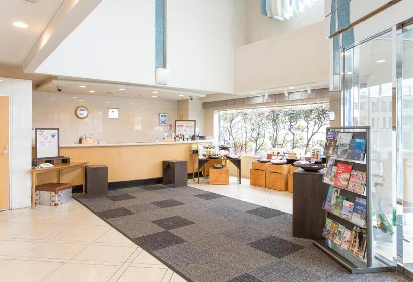 Apa Hotel Shonan Tsujido Ekimae