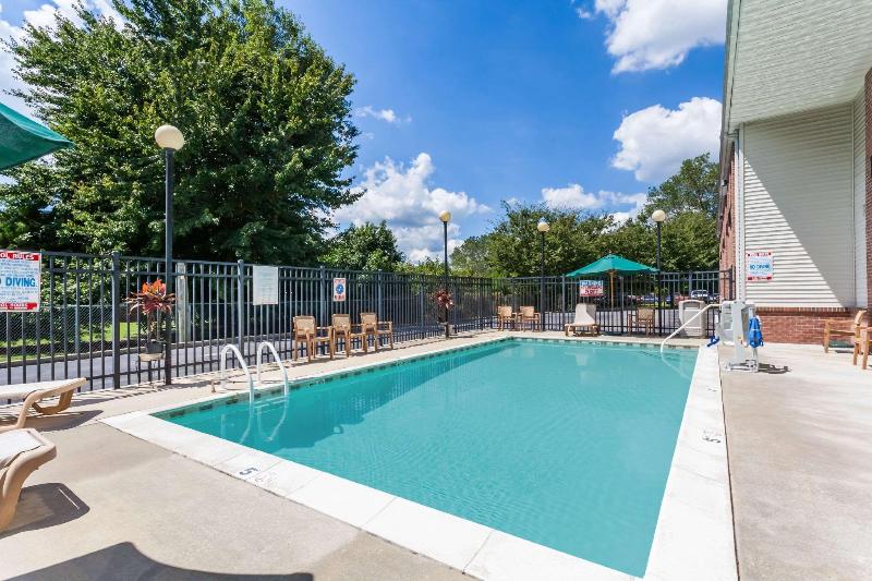 酒店 Days Inn & Suites By Wyndham Cambridge