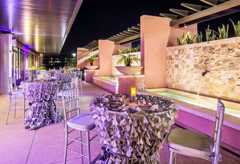 酒店 Embassy Suites By Hilton Orlando Lake Buena Vista South