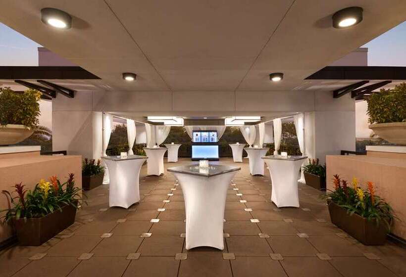 酒店 Embassy Suites By Hilton Orlando Lake Buena Vista South