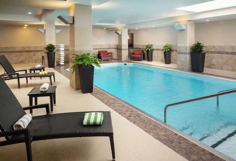 فندق Embassy Suites By Hilton St. Louis Downtown