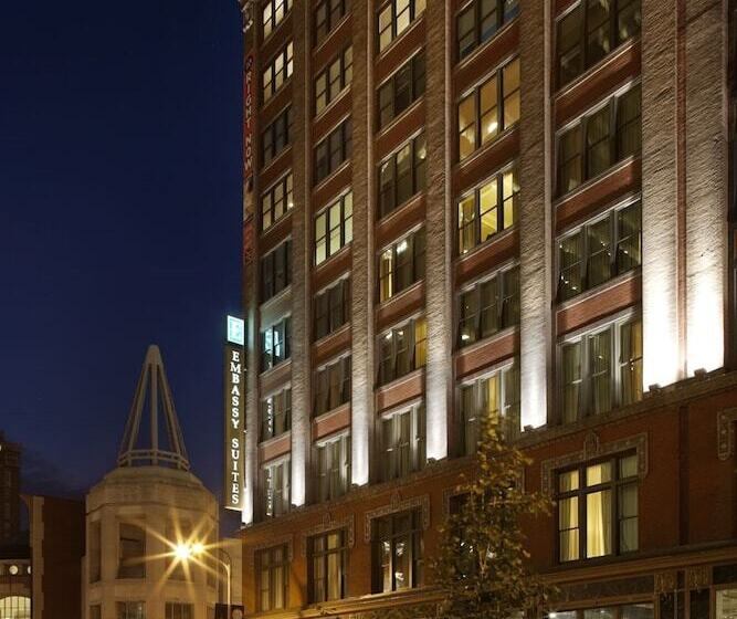 فندق Embassy Suites By Hilton St. Louis Downtown