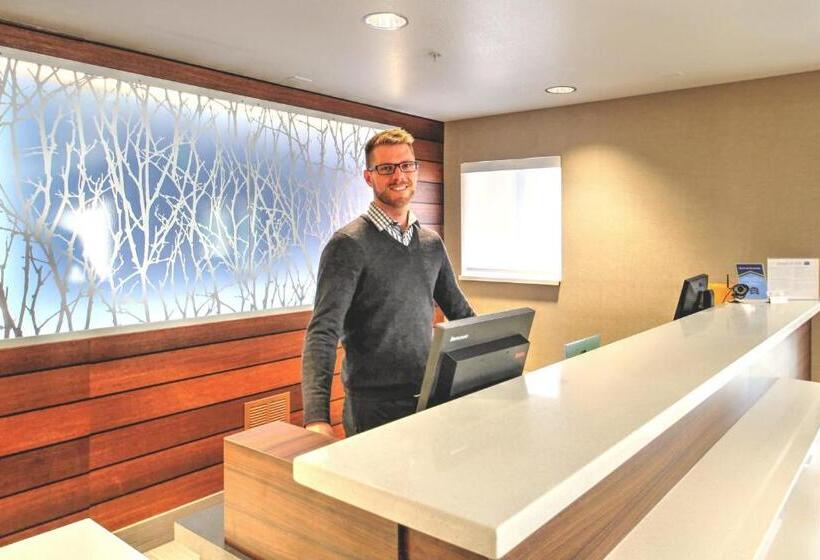 בית מלון כפרי Fairfield Inn Boise Airport