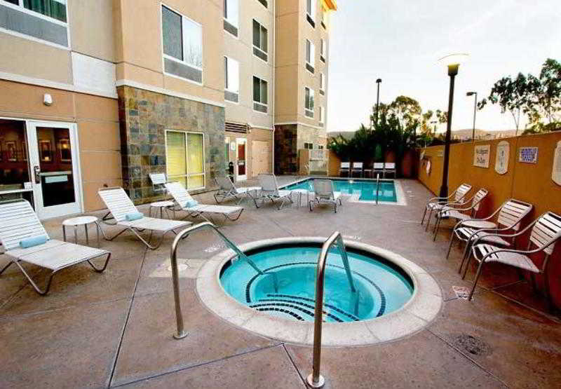 호텔 Fairfield Inn & Suites Los Angeles West Covina