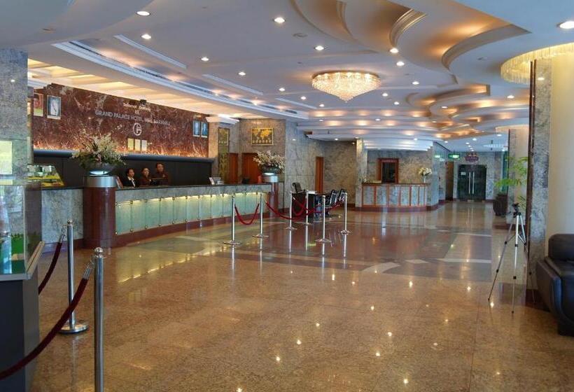 בית מלון כפרי Grand Palace