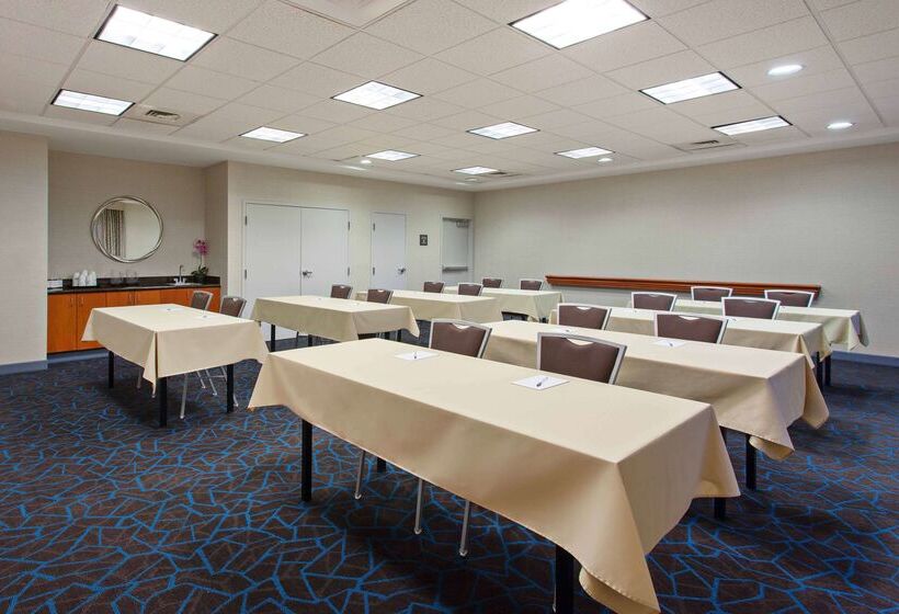 酒店 Hampton Inn & Suites Clovisairport North