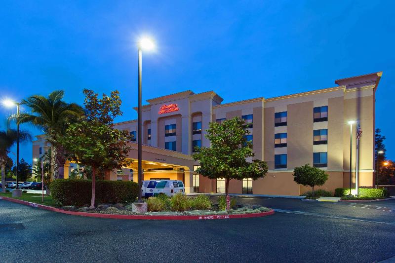 酒店 Hampton Inn & Suites Clovisairport North