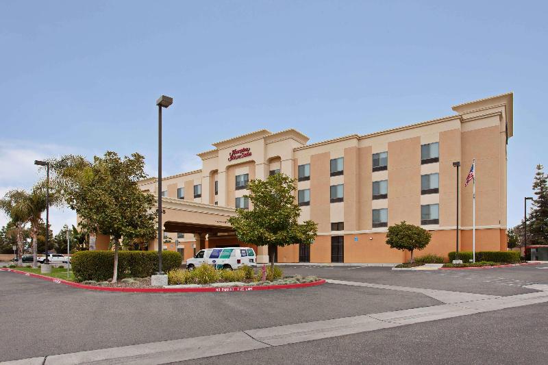 酒店 Hampton Inn & Suites Clovisairport North