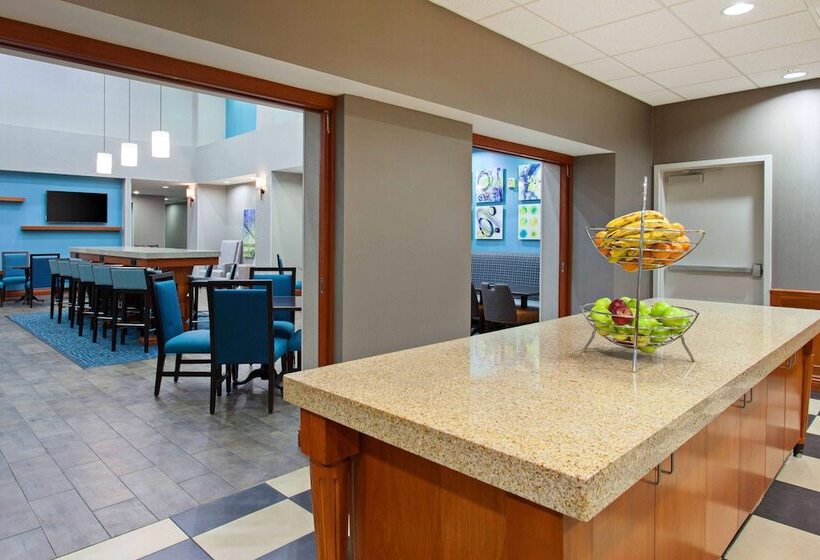 酒店 Hampton Inn & Suites Clovisairport North