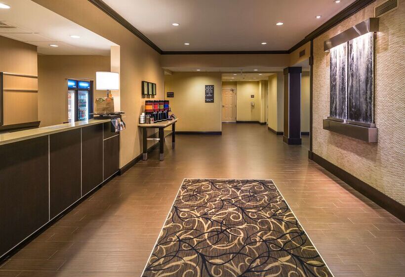 酒店 Hampton Inn & Suites Reno