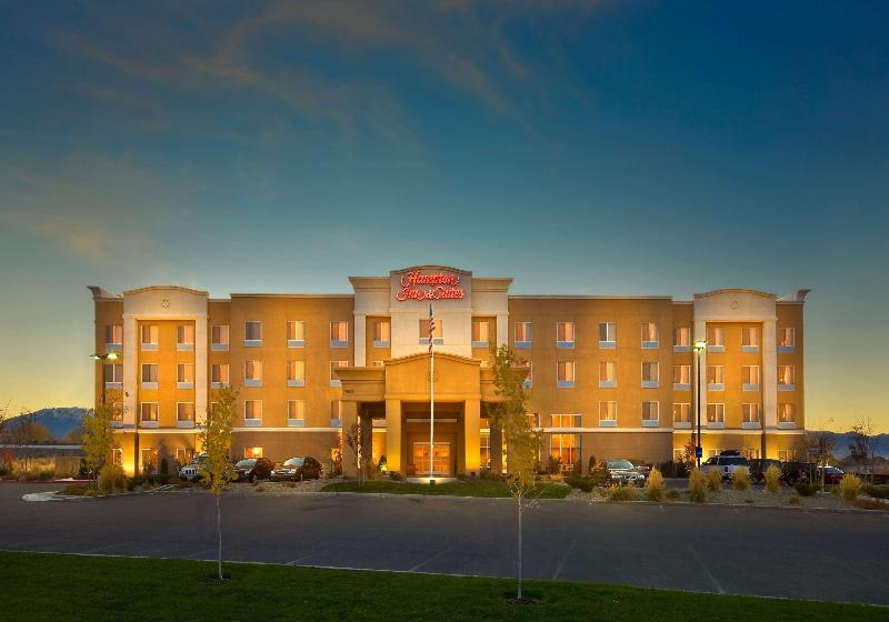 هتل Hampton Inn & Suites Reno