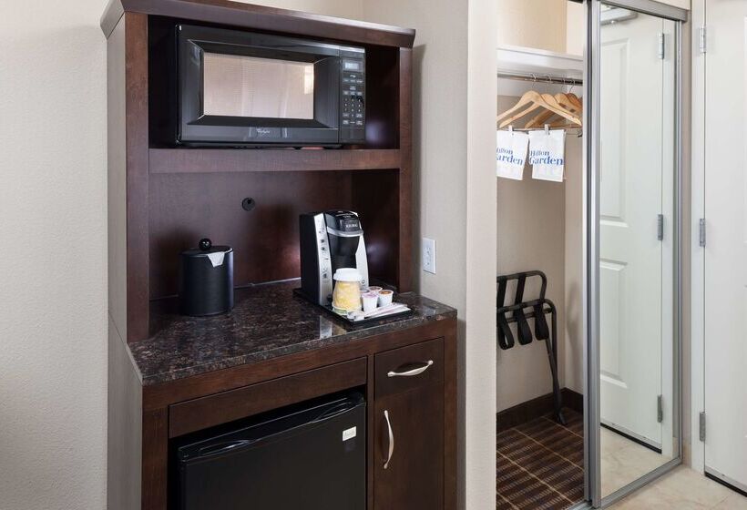 ホテル Hilton Garden Inn El Paso Airport