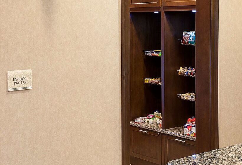 ホテル Hilton Garden Inn El Paso Airport