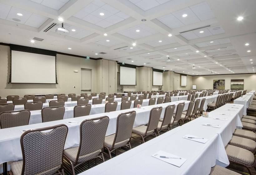 هتل Hilton Garden Inn Raleigh Cary