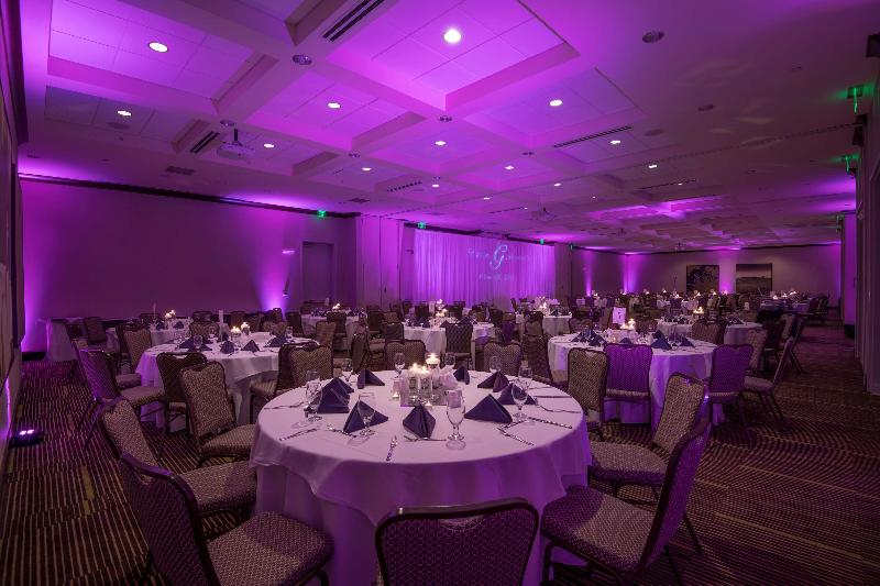 هتل Hilton Garden Inn Raleigh Cary