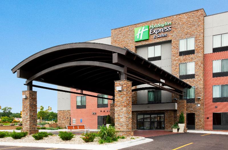 هتل Holiday Inn Express And Suites Rochester West Medical Center, An Ihg