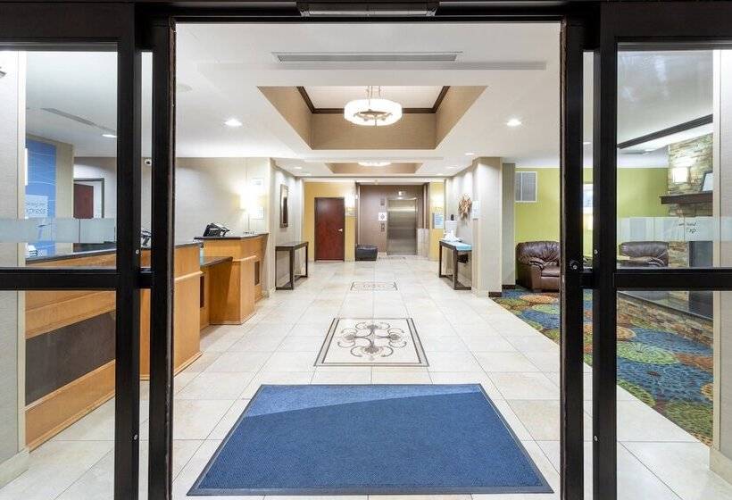 ホテル Holiday Inn Express And Suites Rochester West Medical Center, An Ihg